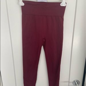 NWOT Good to Go Seamless Legging Dark Cherry size med